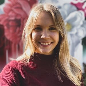 Meet your Posher, Jennifer